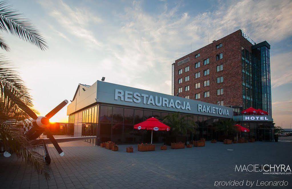 Terminal Hotel Vratislav Exteriér fotografie